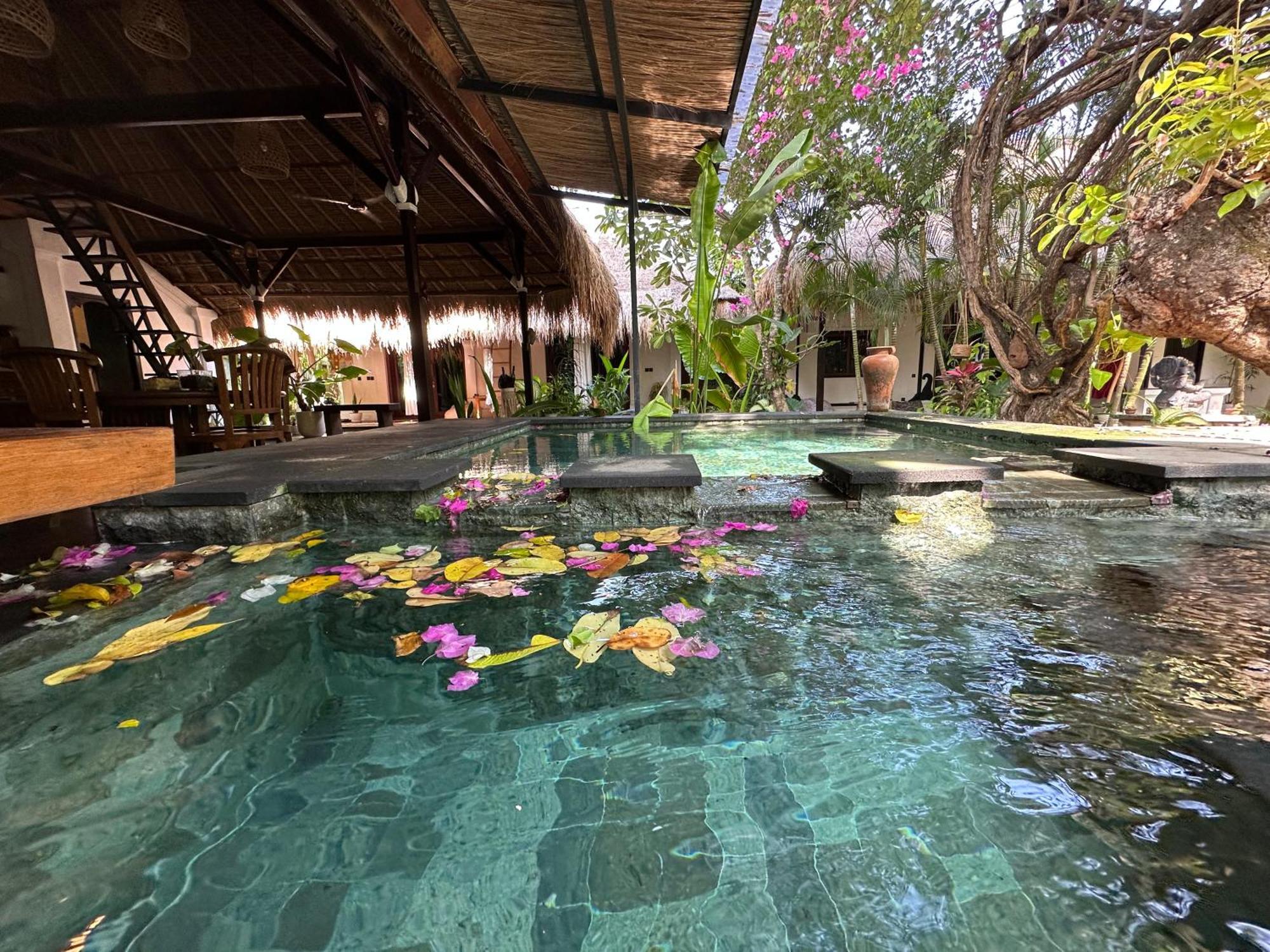 My Secret Home Seminyak Buitenkant foto