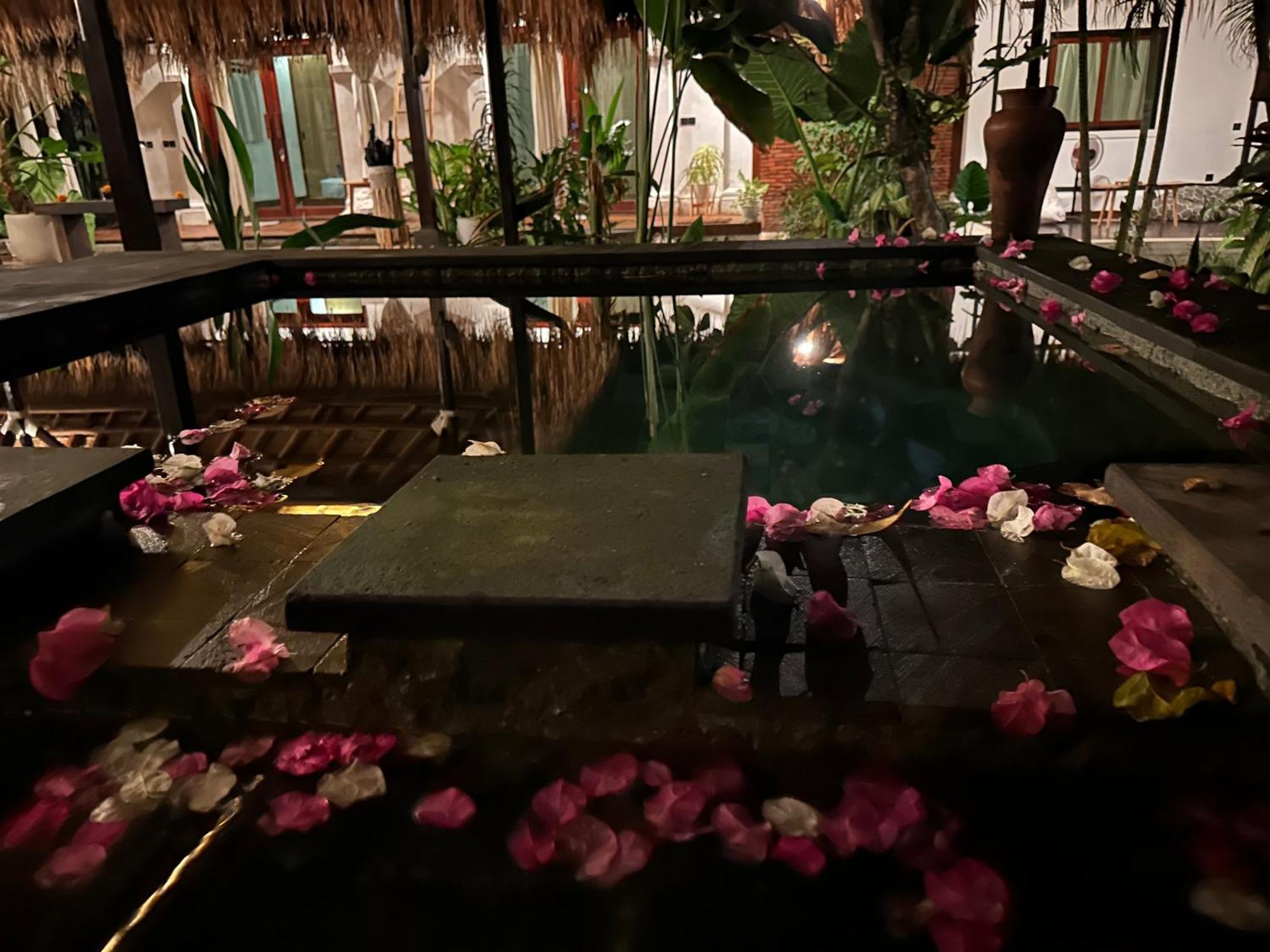 My Secret Home Seminyak Buitenkant foto